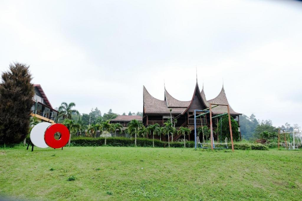 Capital O 892 Grand Pujon View Hotel And Resort Batu  Kültér fotó