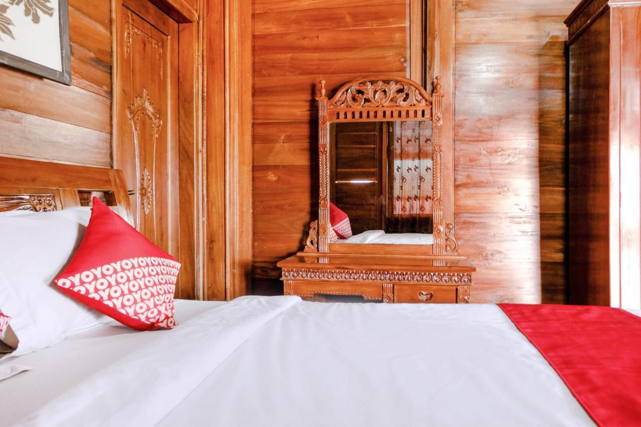 Capital O 892 Grand Pujon View Hotel And Resort Batu  Kültér fotó