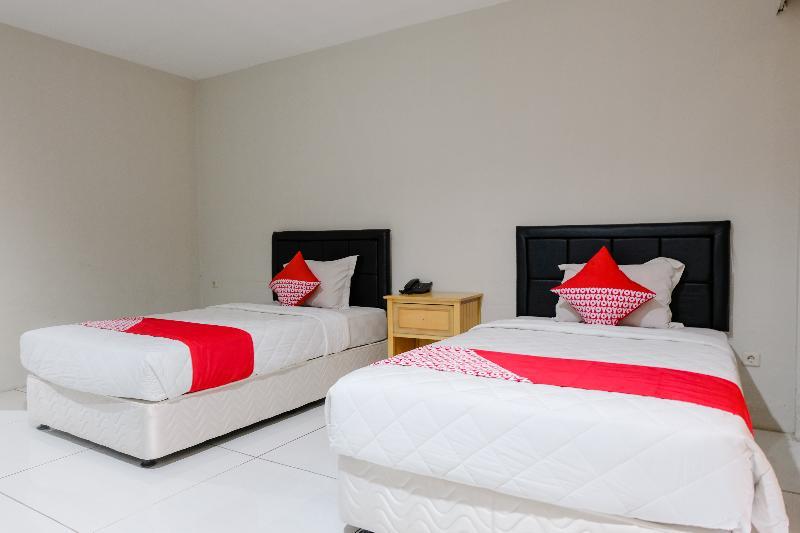 Capital O 892 Grand Pujon View Hotel And Resort Batu  Kültér fotó
